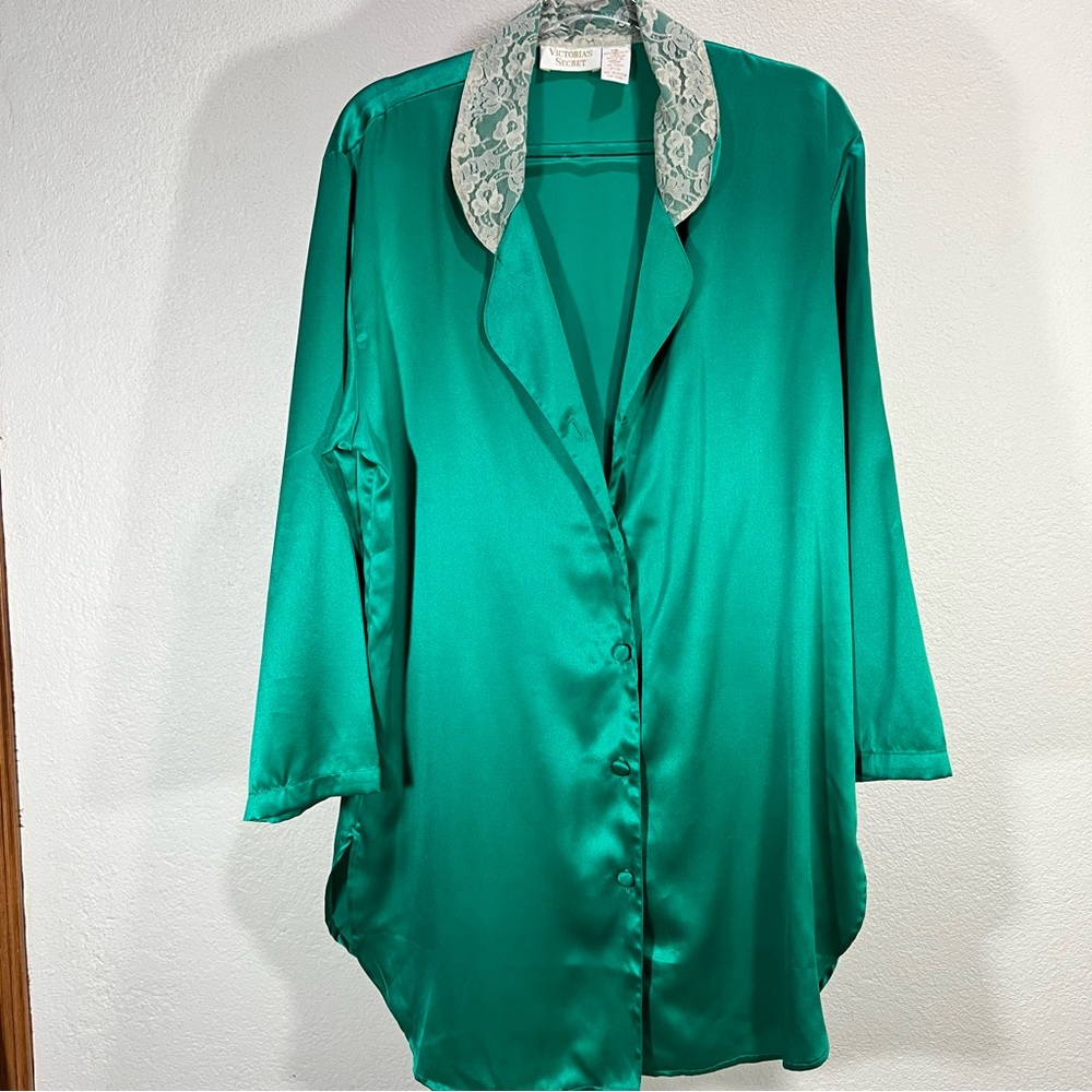 VTG Victoria's Secret Kelly Green Satin White Lace Petite Small